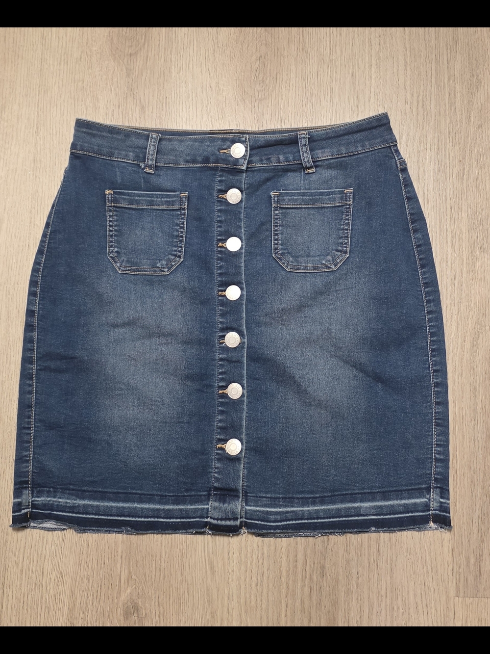 GUESS Women's Classic Dark Blue Denim Button-Front Skirt Size L